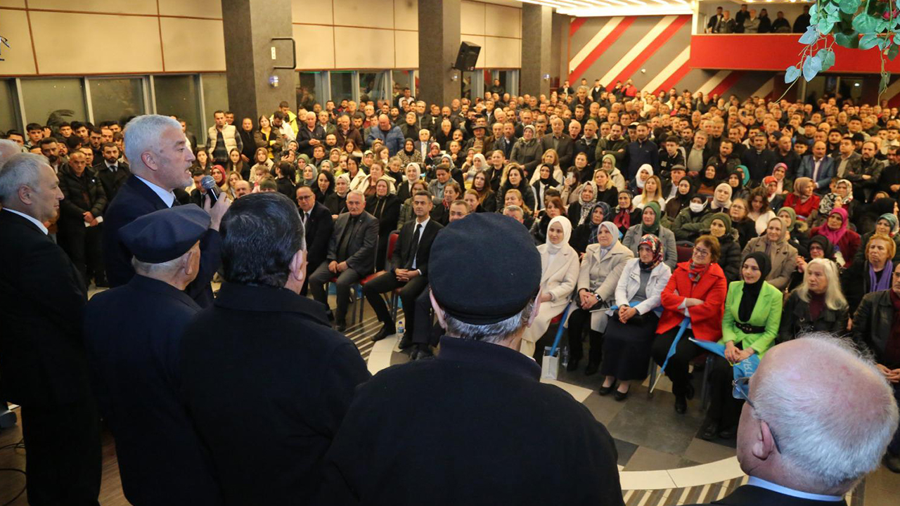 Enver Yılmaz Altınordu'da Kabadüz'lülerle iftarda buluştu 2