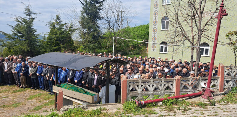 Hacı Mehmet Korkmaz'ın İnkur Merkez Camisinde Cenaze Merasimi