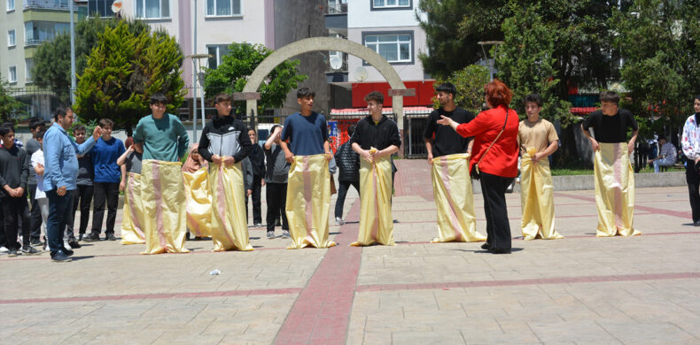 İmam Hatip Lisesi Öğrencileri İstanbul Fethini Farklı Bakışla Kutladı 2